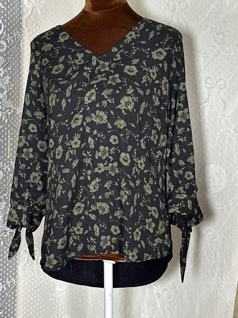Black Floral V-Neck Tie-Cuff Blouse